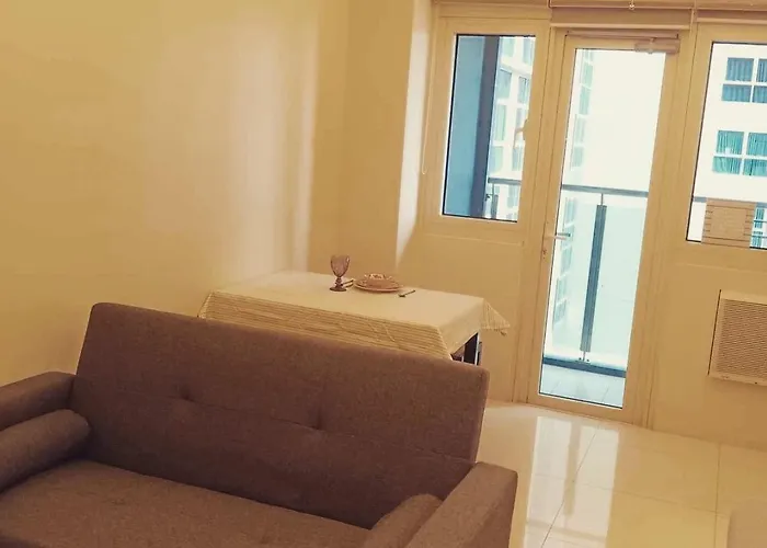 Homey 1bedroom Bgc - Minimum 2 Nights Apartment *